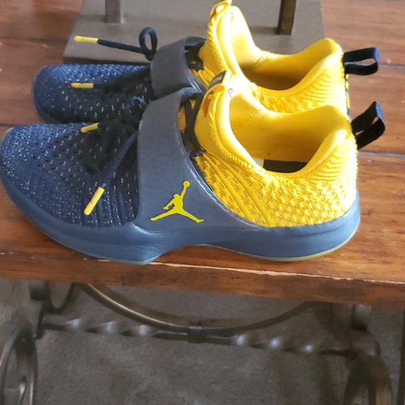 Jordan 23 Sz. 8 Blue & Yellow - Picture 3 of 5